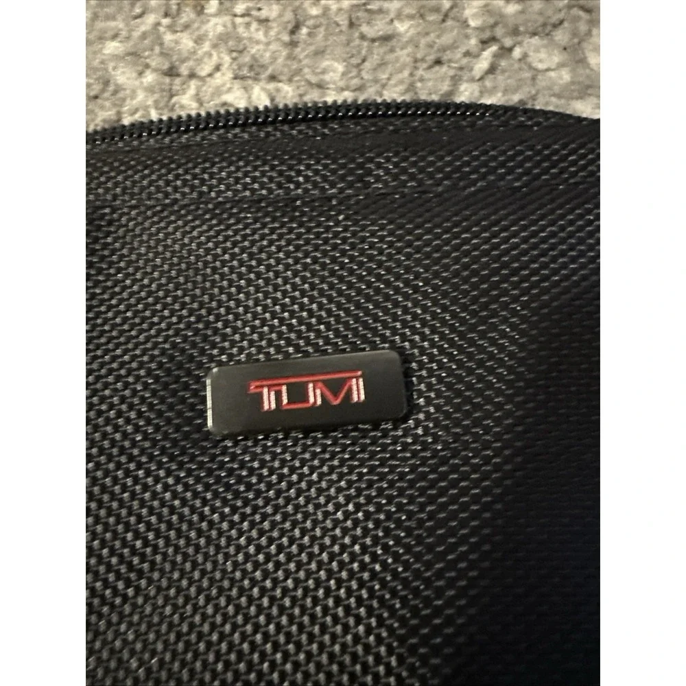 Tumi Black Accessory Pouch Cloth Airberlin Gently Used
